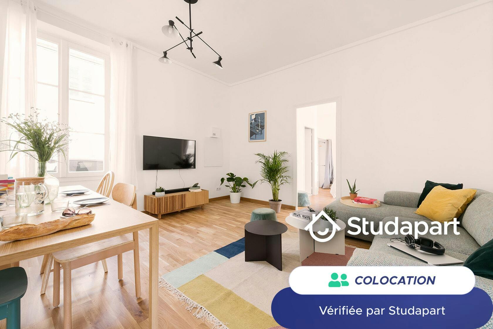 Приватна кімната за оренду для 1 050 EUR на місяць у Fontainebleau, Rue Royale