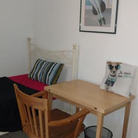 Private room for rent for €430 per month in Dijon, Rue Sainte-Anne