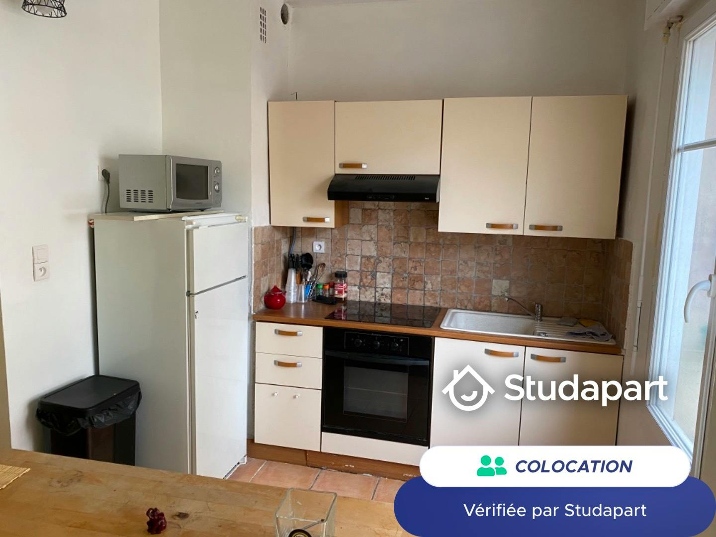 Private room for rent on Rue du Docteur Escat, Marseille - Vue 4