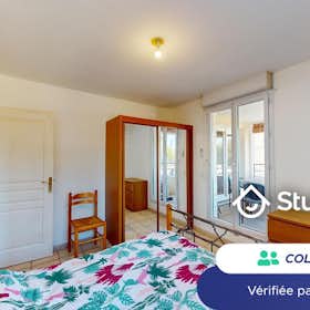 Private room for rent for €514 per month in La Seyne-sur-Mer, Impasse Noël Verlaque