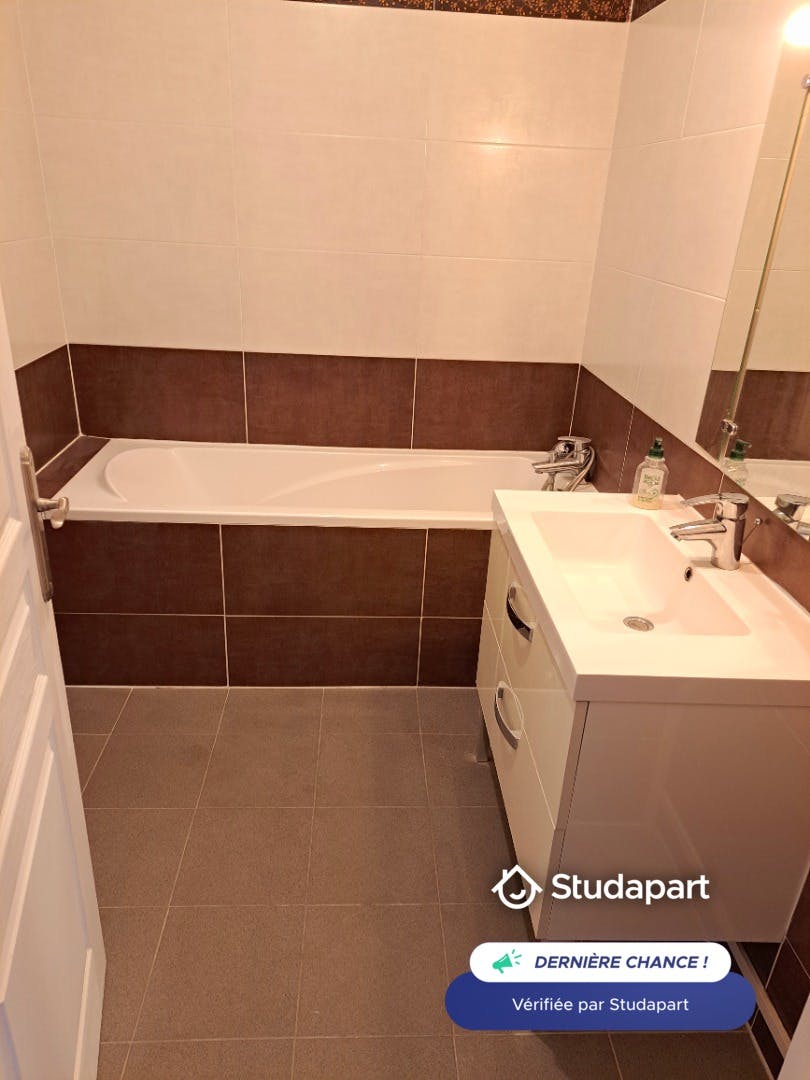 House for rent on Rue Émile Erckmann, Lunéville - Поглед 6