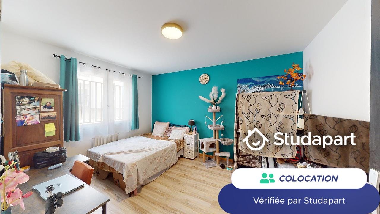 Private room for rent on Rue Coulmier, Toulon