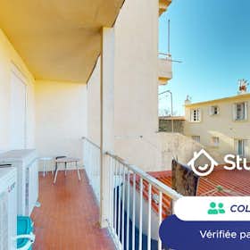 Private room for rent for €490 per month in Toulon, Avenue de Valbourdin