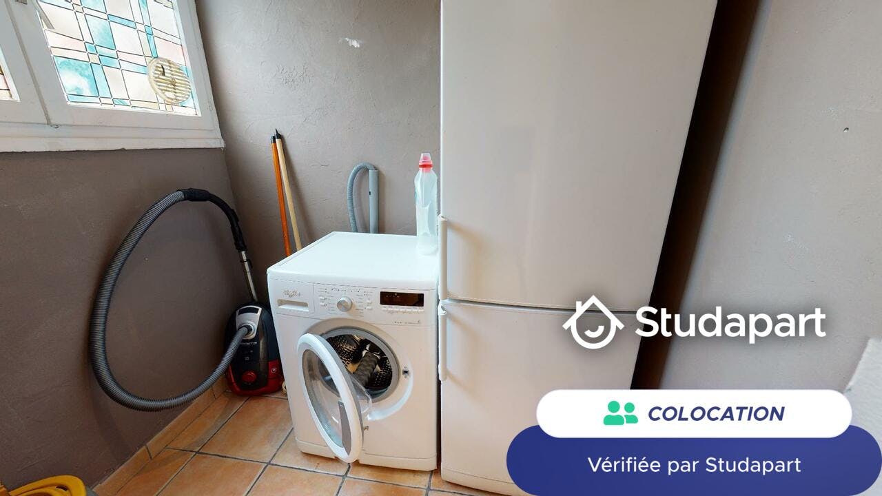 Private room for rent on Rue Charny, Villeurbanne - View 4