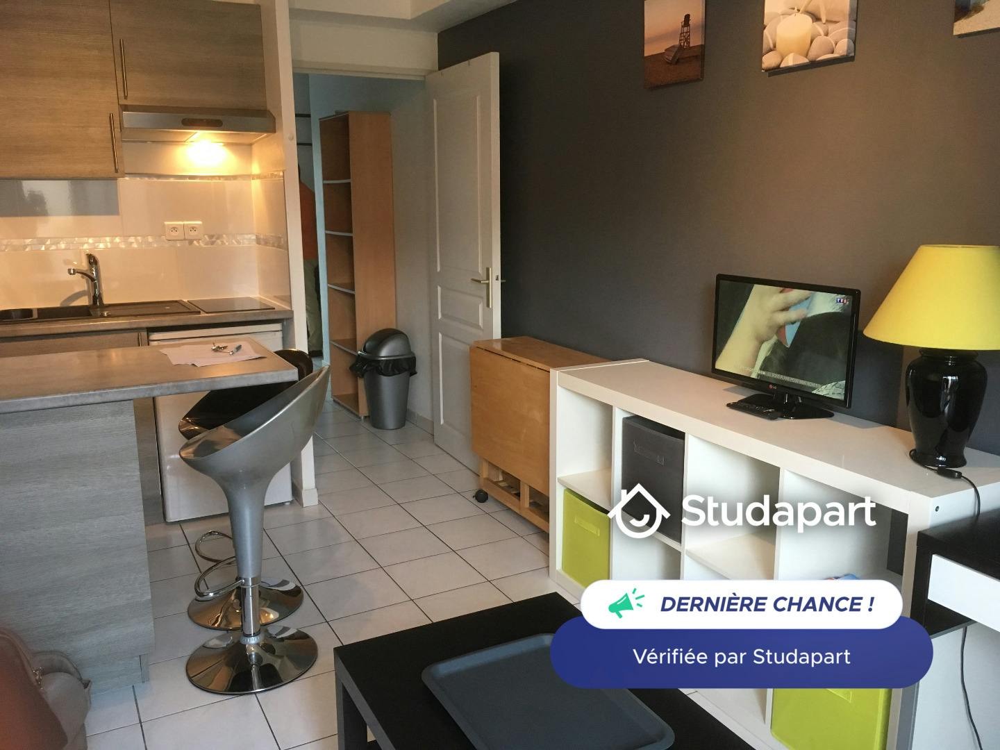 Apartment for rent on Rue Jean-Jacques Rousseau, La Rochelle