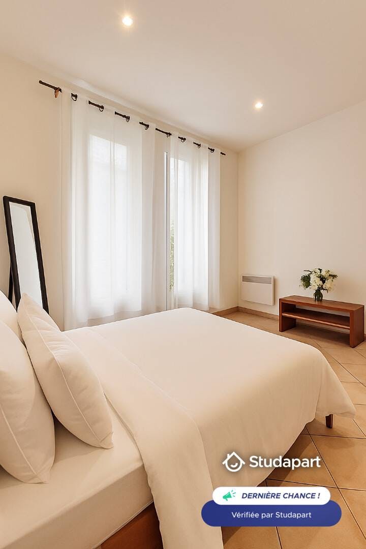 Apartment for rent for €1,199 per month in Nice, Rue Paganini