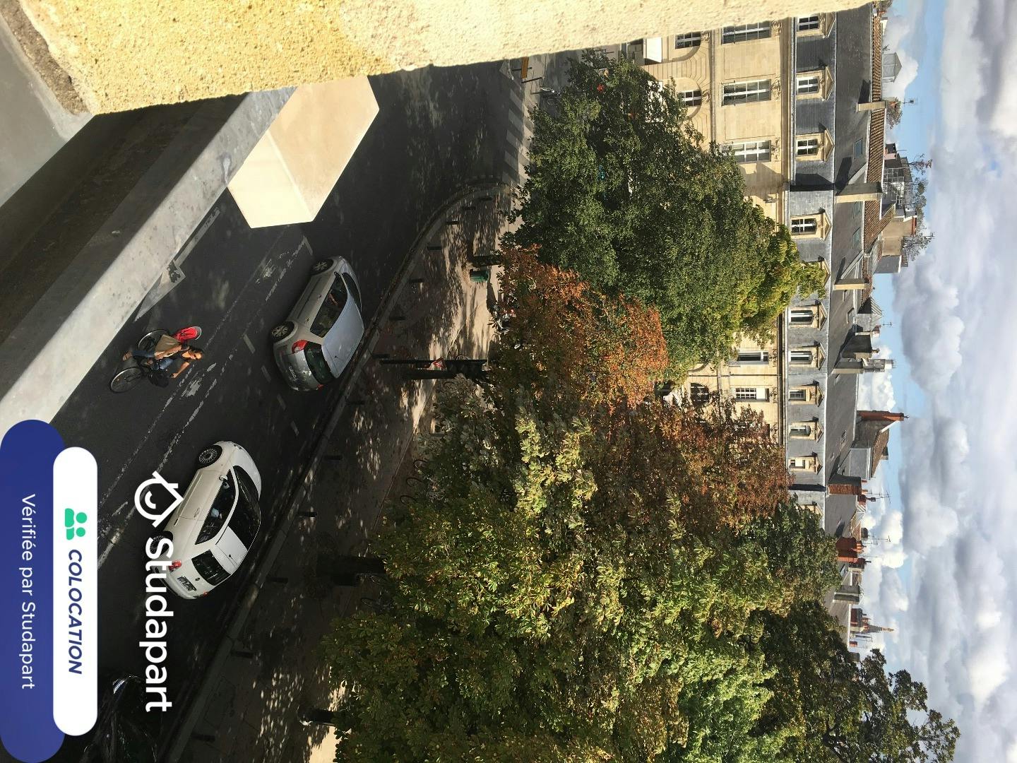 Private room for rent on Place Gambetta, Bordeaux