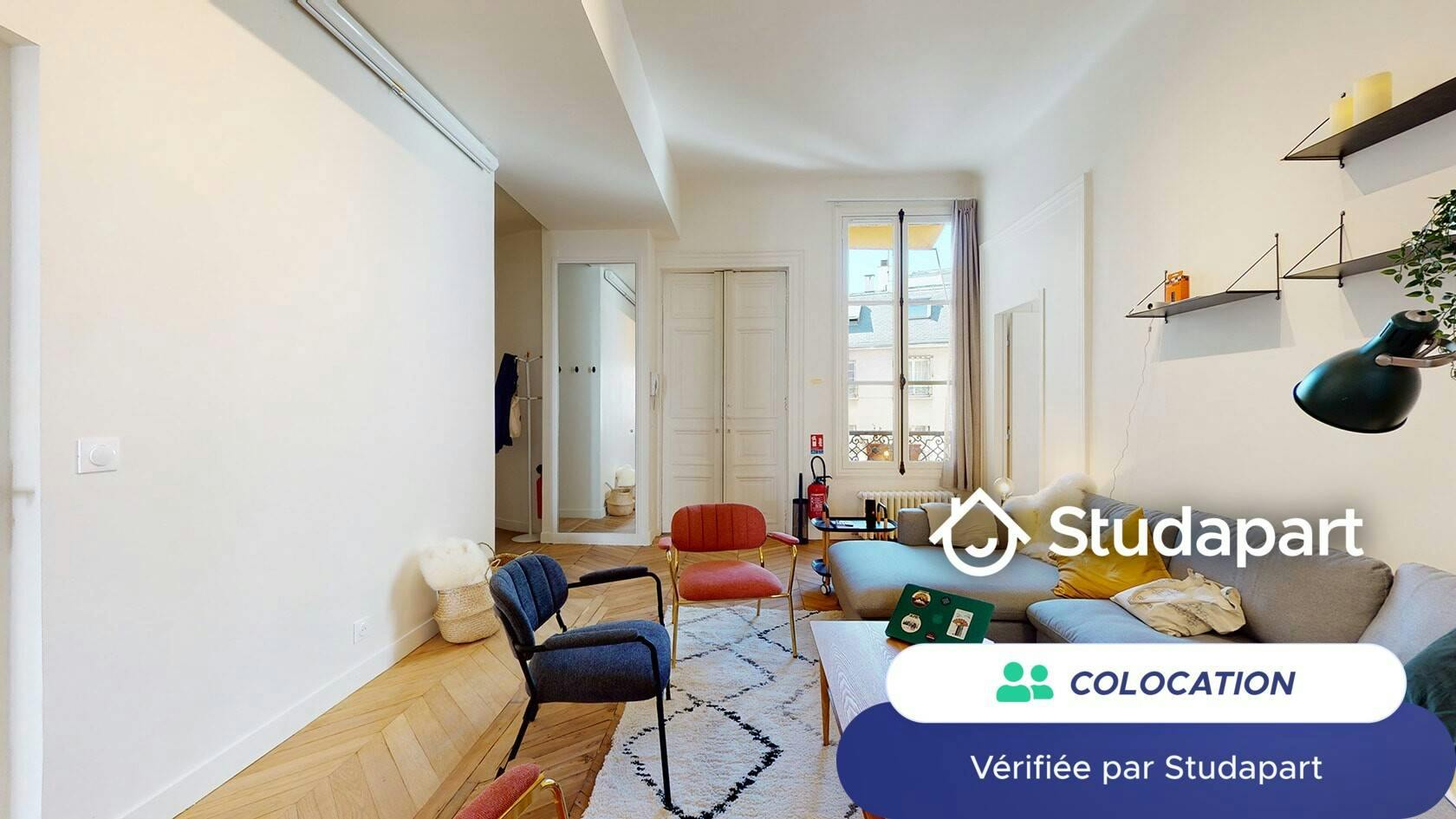 Private room for rent on Rue de Clichy, Paris - Vue 3