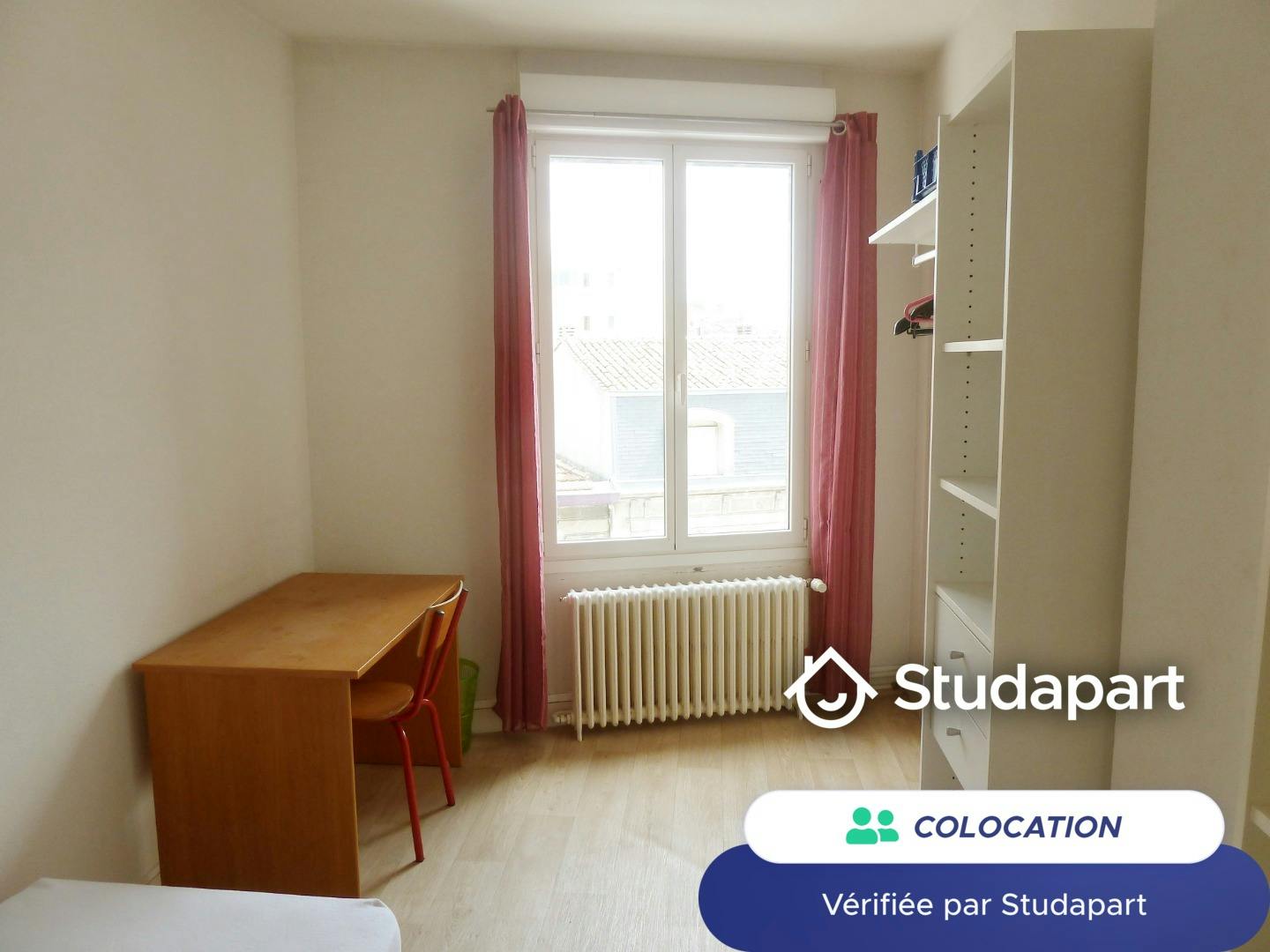 Private room for rent on Rue de Pessac, Bordeaux - Vue 4