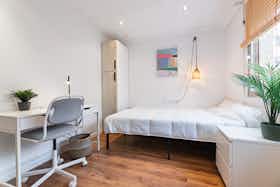 Private room for rent for €555 per month in Valencia, Calle Gomera
