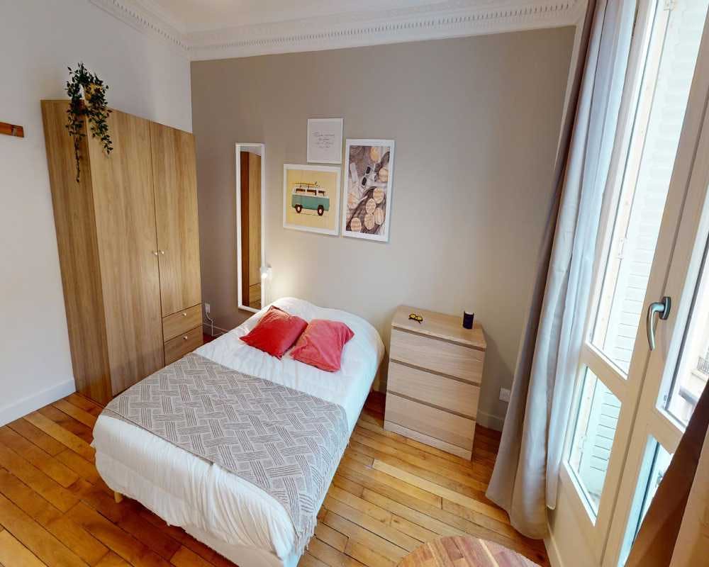 Private room in Rue Chaligny, Paris (1464622) room image 2