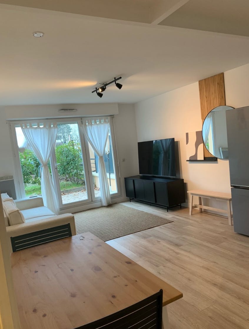 Mieszkanie do wynajęcia za 1160 € miesięcznie w mieście Franconville, Boulevard du Bel Air