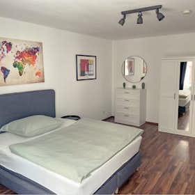 Private room for rent for €899 per month in Frankfurt am Main, Mainluststraße
