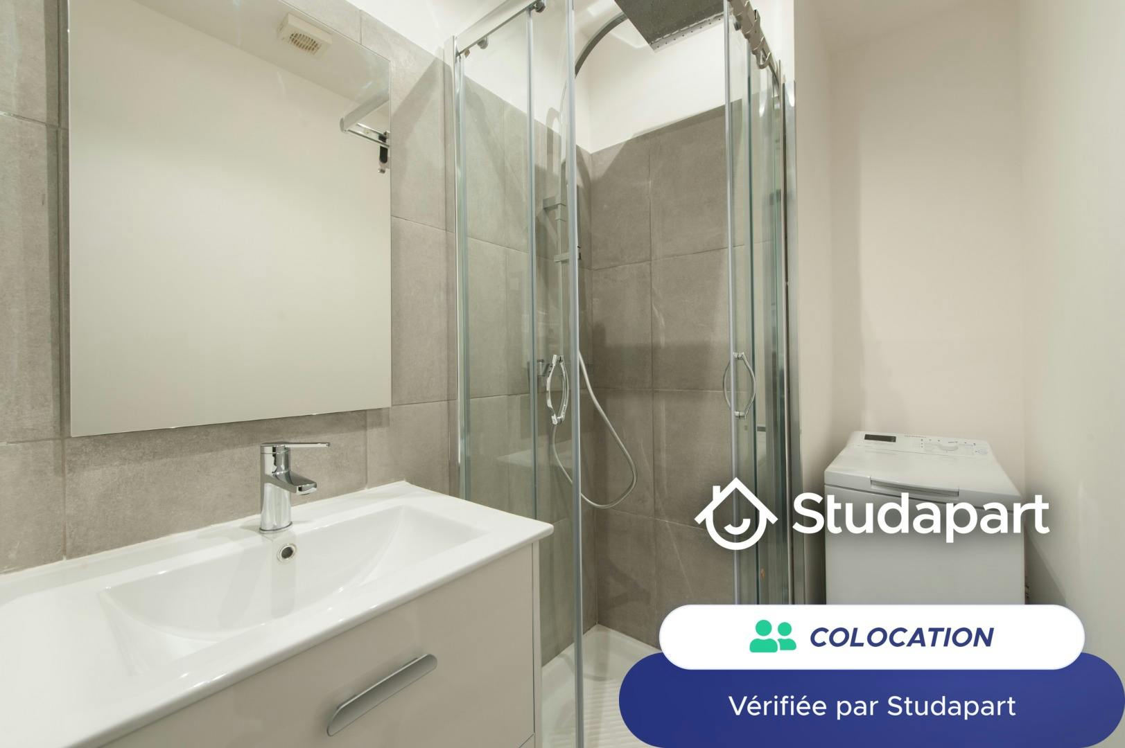 Private room for rent on Rue d'Amiens, Marseille - Vue 5