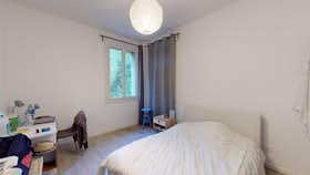 Отдельная комната сдается в аренду за 460 € в месяц в Toulon, Rue du Sous-Marin l'Eurydice