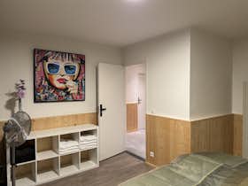Appartamento in affitto a 2.400 € al mese a Beek, Oranjesingel