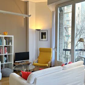 Apartment for rent for €3,800 per month in Milan, Via dei Pellegrini