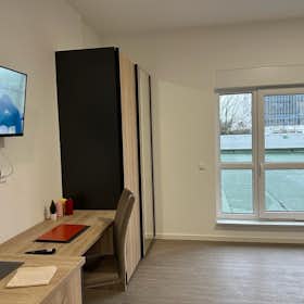 Studio for rent for €1,309 per month in Neuss, Görlitzer Straße