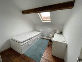 Приватна кімната за оренду для 375 EUR на місяць у Liège, Rue Burton