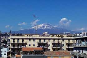 Privat rum att hyra för 135 € i månaden i Catania, Via Raimondo Franchetti