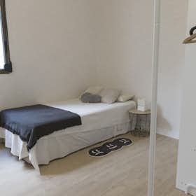 Private room for rent for €550 per month in Valencia, Avinguda de l'Oest