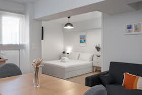 Apartamento para alugar por € 1.040 por mês em Athens, Damagitou