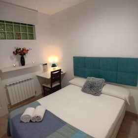WG-Zimmer for rent for 690 € per month in Madrid, Calle del Divino Pastor