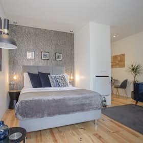Apartment for rent for €10 per month in Porto, Rua do Pinheiro