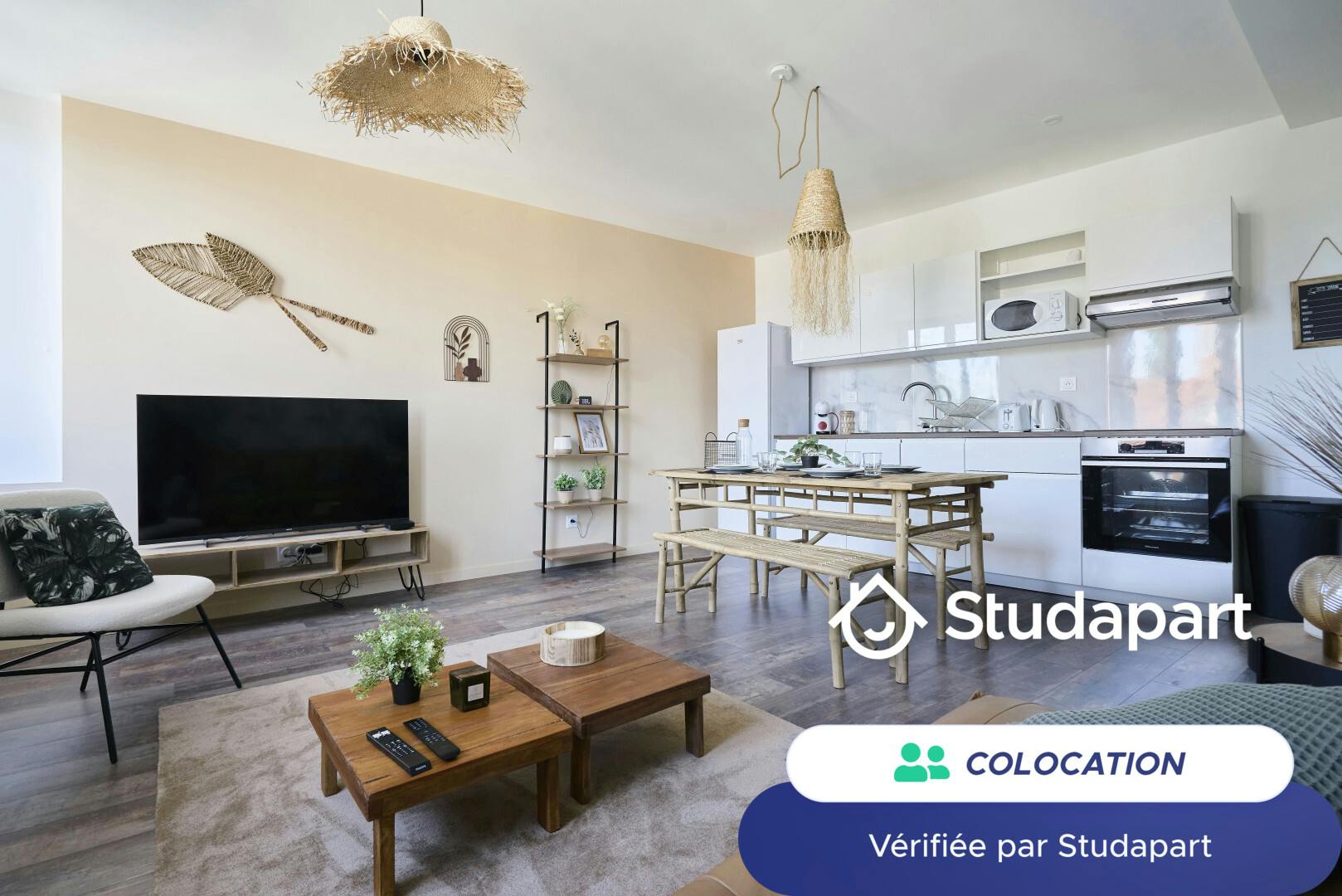 Private room for rent for €525 per month in Metz, Rue de Pont-à-Mousson