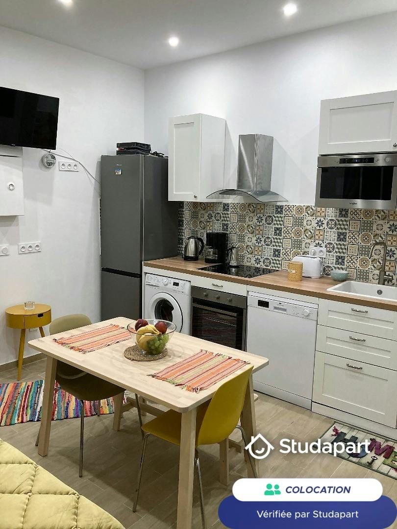 Private room for rent on Rue de Crimée, Marseille - Vue 5