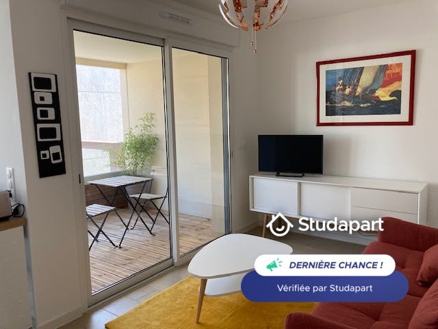 Квартира сдается в аренду за 1 500 € в месяц в Bordeaux, Rue Auguste Poirson