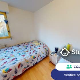 Private room for rent for €463 per month in Rennes, Square du Haut Blosne