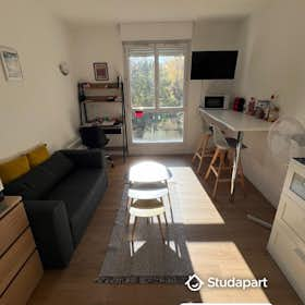 Appartement for rent for 756 € per month in Aix-en-Provence, Rue Jean Andréani