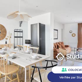 Habitación privada for rent for 460 € per month in Valenciennes, Rue du Clos des Villas
