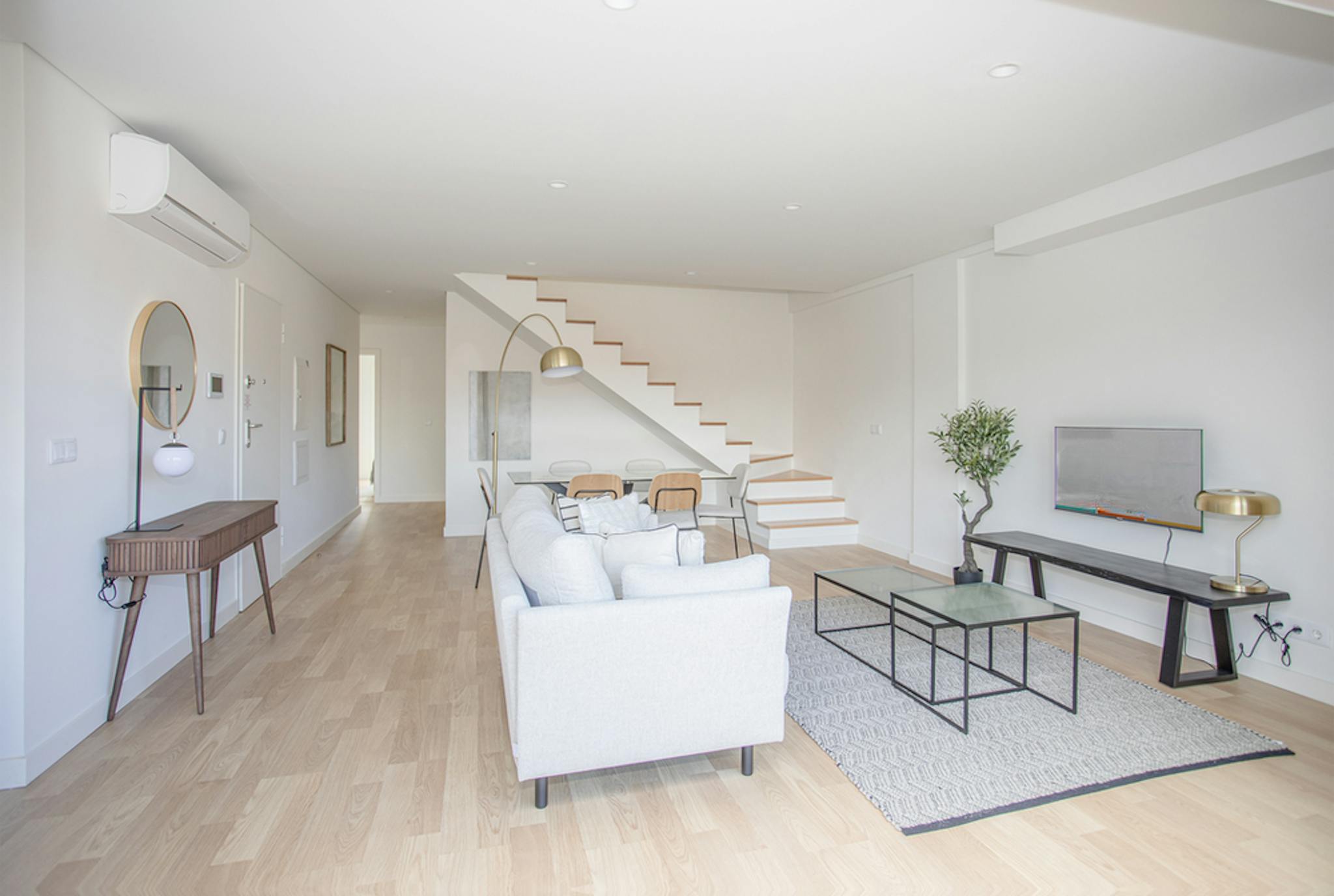 Rua do Paraíso, Porto preview