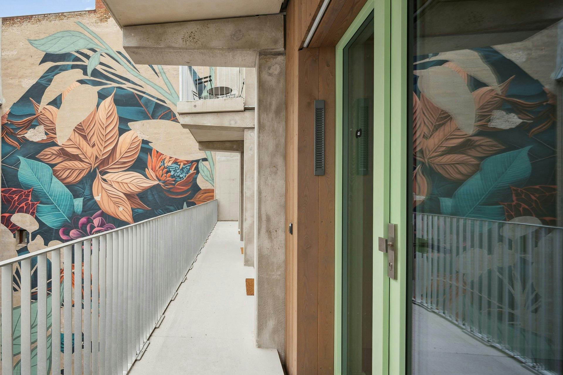 preview gallery tile