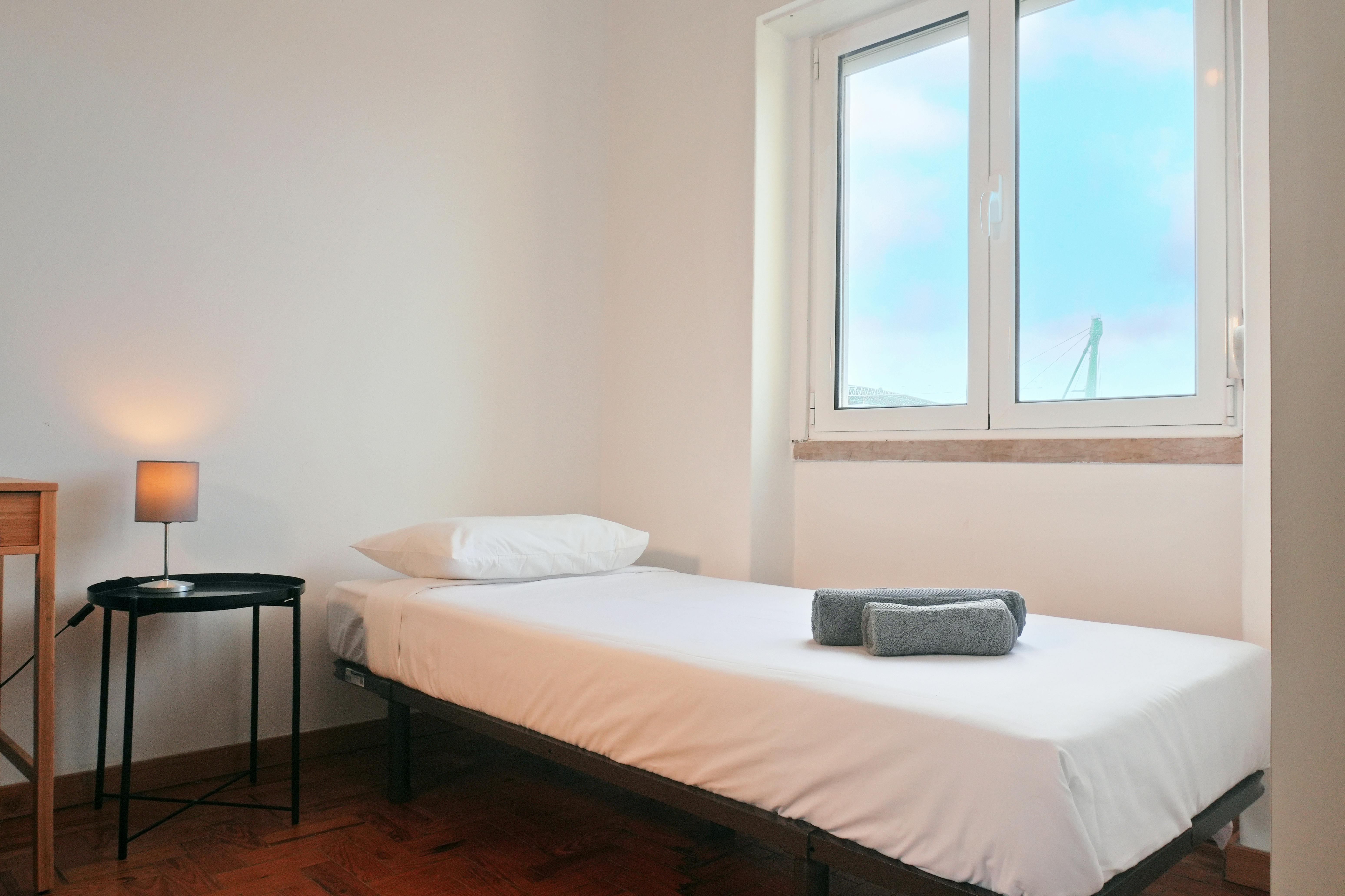 Stanza privata in affitto a 462 € al mese a Lisbon, Alameda das Linhas de Torres