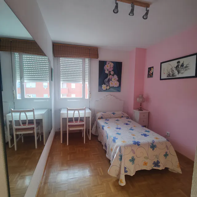 Private room in Calle de Eduardo Barreiros, Madrid (1465935) room image 2