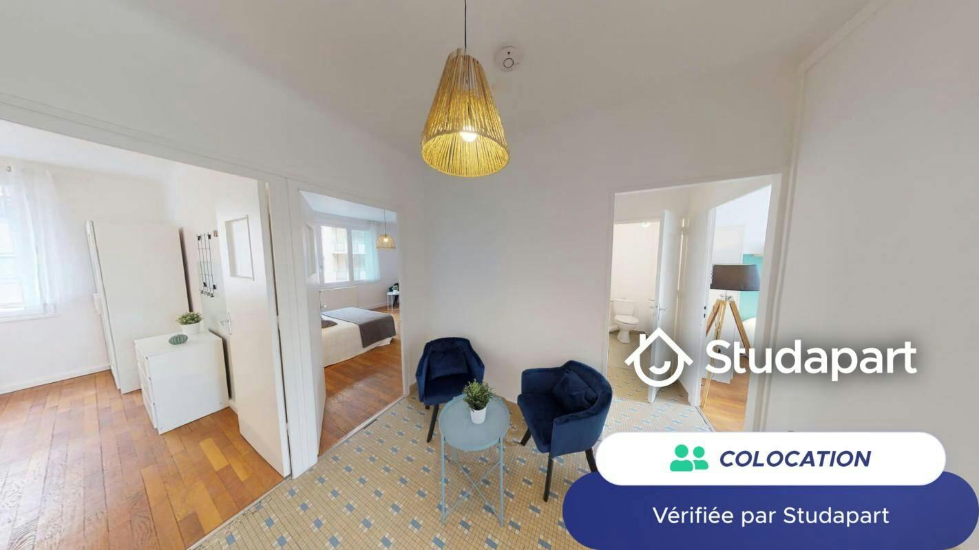 Private room for rent on Grande Rue de la Guillotière, Lyon - Plus