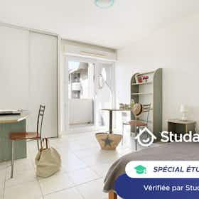 Cameră privată de închiriat pentru 555 EUR pe lună în Valbonne, Carrefour Georges Pompidou