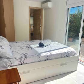 Private room for rent for €1,000 per month in Barcelona, Avinguda del Cardenal Vidal i Barraquer