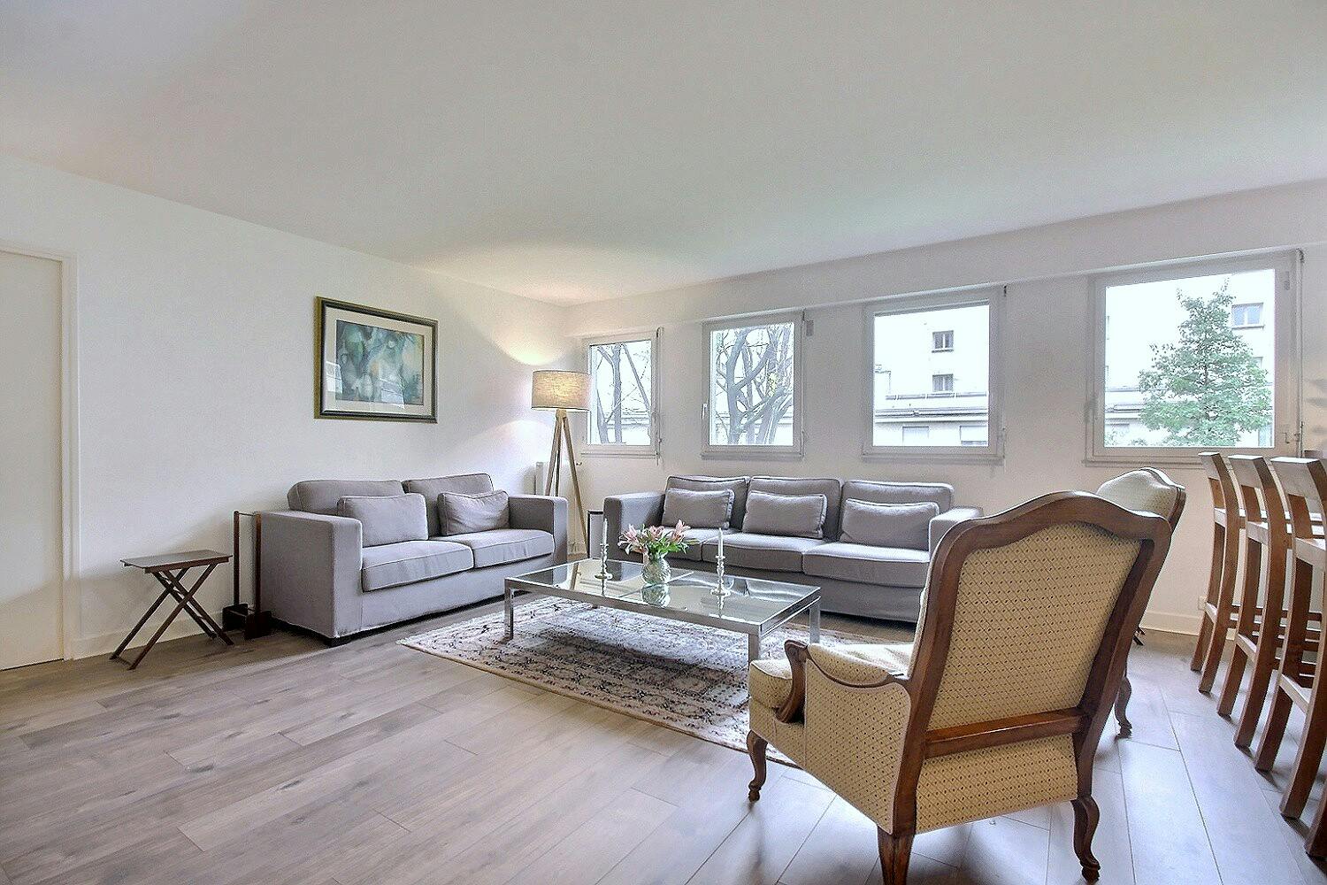 Apartment for rent for €4,134 per month in Paris, Rue Saint-Didier