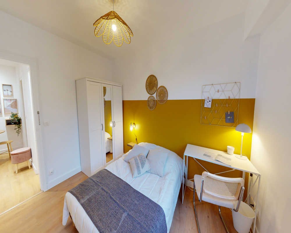 Rue Guersant, Paris preview