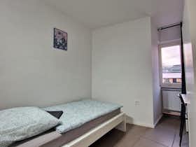 私人房间 正在以 €320 的月租出租，其位于 Dortmund, Stiftstraße