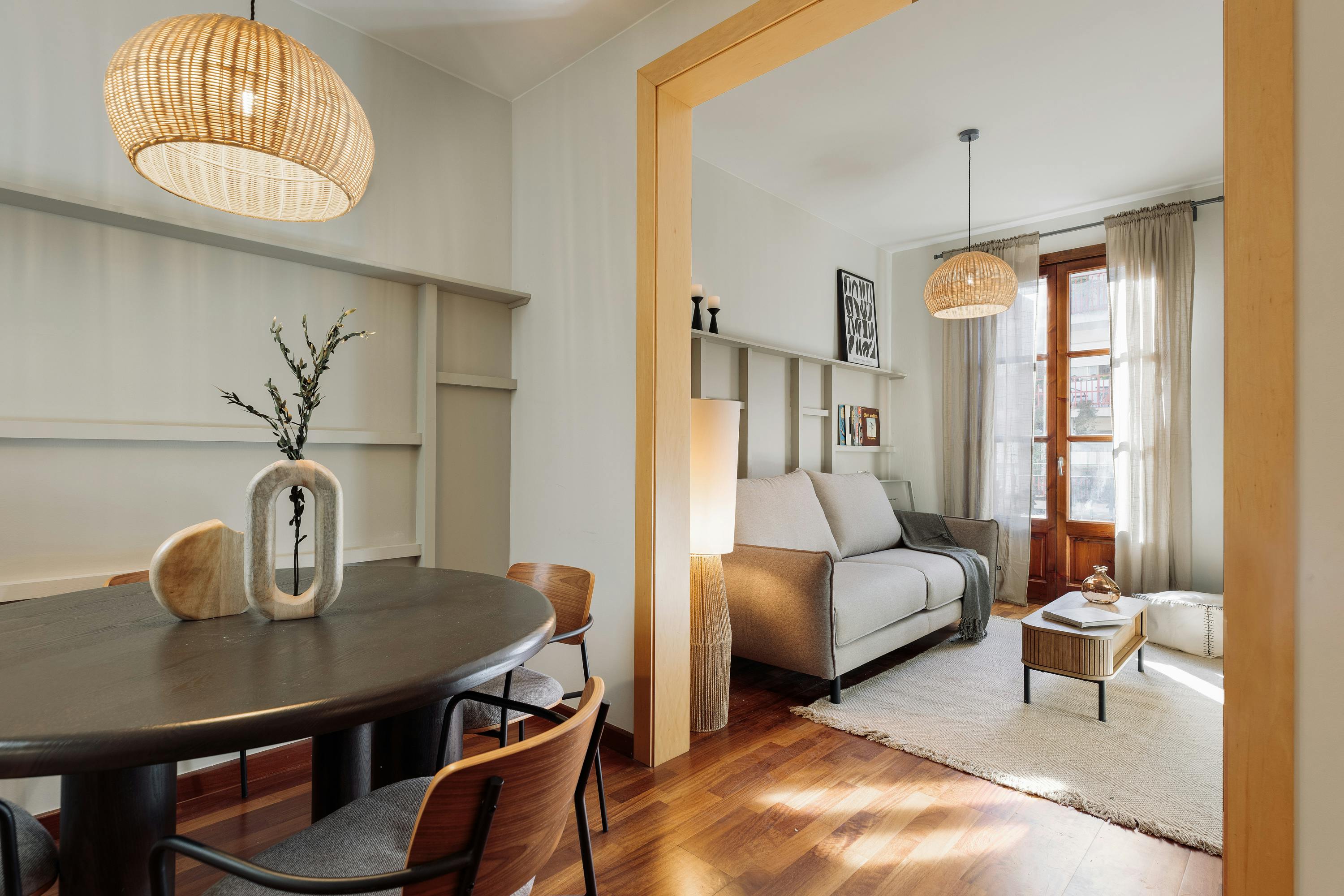 Carrer de Villarroel, Barcelona preview