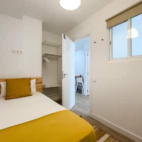 Cameră privată de închiriat pentru 495 EUR pe lună în L'Hospitalet de Llobregat, Carrer de l'Antiga Travessera