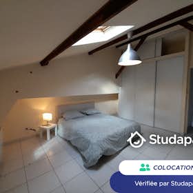 Cameră privată de închiriat pentru 450 EUR pe lună în Toulon, Rue Lieutenant Leandri