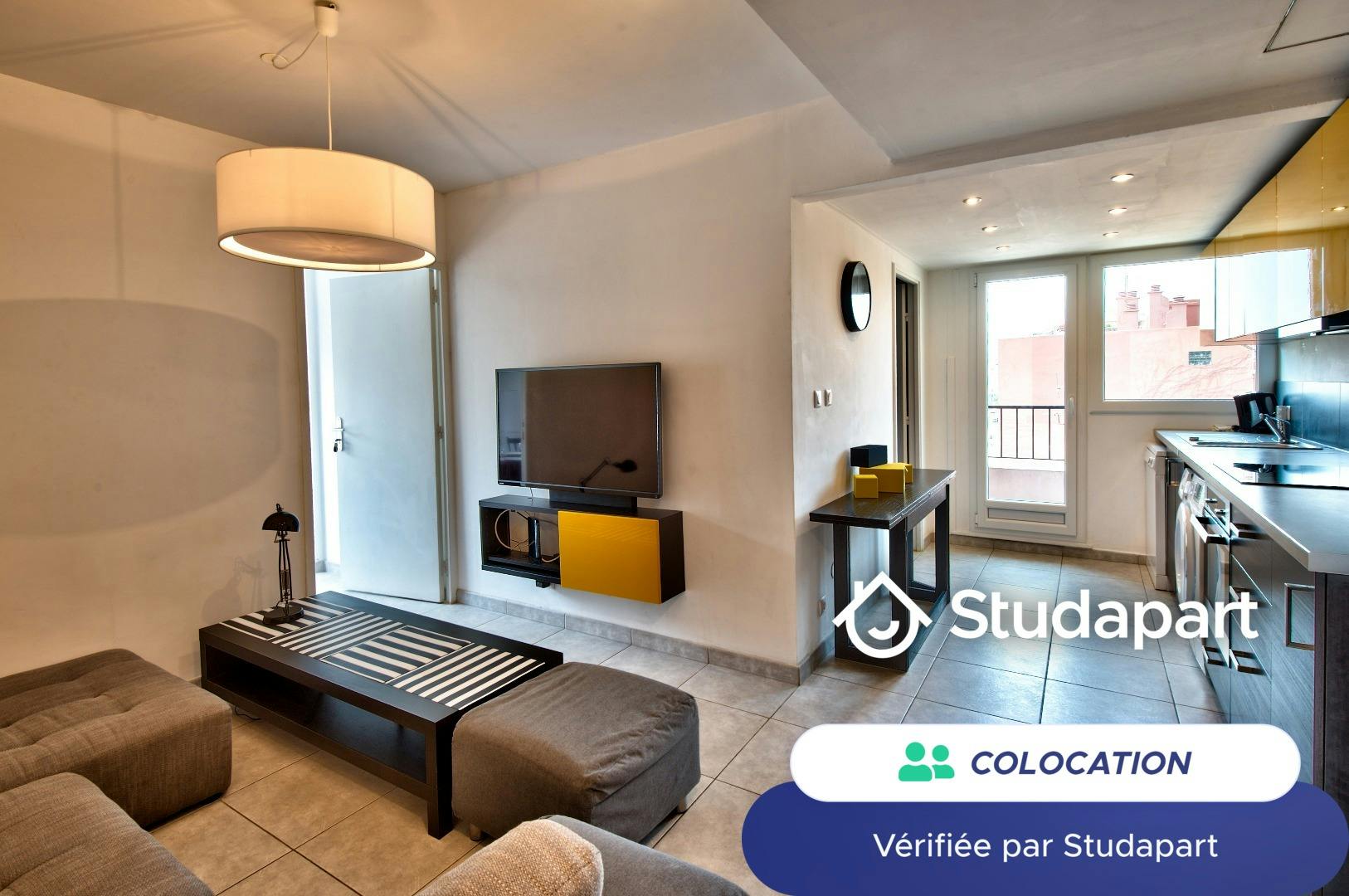 Cameră privată de închiriat pentru 450 EUR pe lună în Nice, Avenue de la Californie