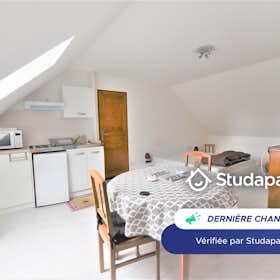 Privé kamer te huur voor € 600 per maand in La Chapelle-Saint-Mesmin, Rue des Muids