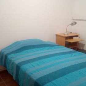 Private room for rent for €550 per month in Barcelona, Carrer de Joan Blanques